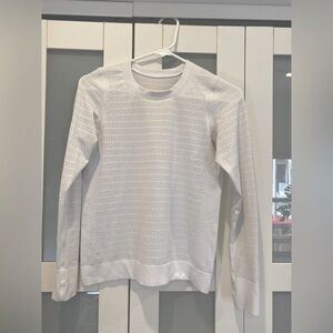 Lululemon White Breeze By Long Sleeve Size 4